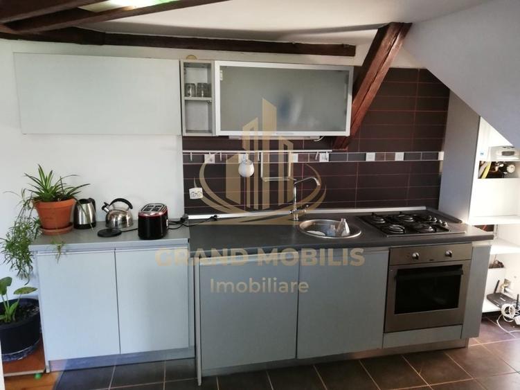 Apartament cu 4 camere decomandat în Central