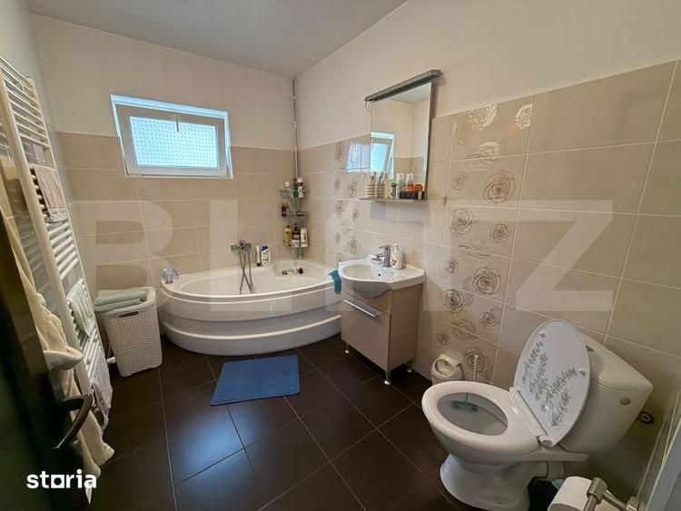 Casă cu 4 camere cu Teren 950 Mp în Pictor Rosenthal