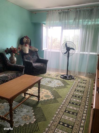 Apartament cu 3 camere decomandat în Inel II