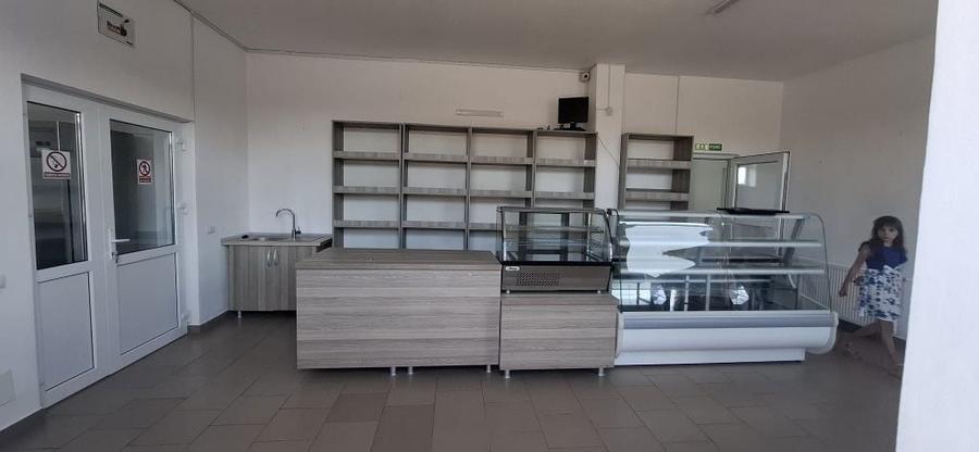 Spațiu comercial, de 150 mp, în Șintereag