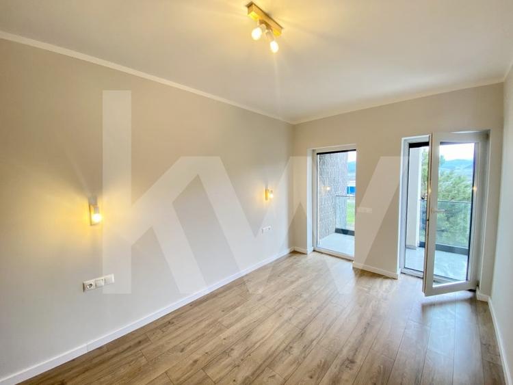 Apartament cu 2 camere decomandat în Exterior Vest