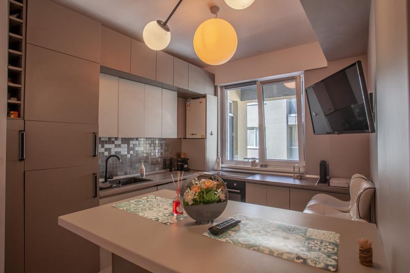 Apartament 2 camere - Mamaia Nord - vedere laterala la mare, mobilat - 10