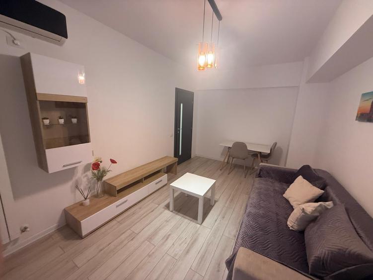 Apartament cu 2 camere decomandat în Grozăvești