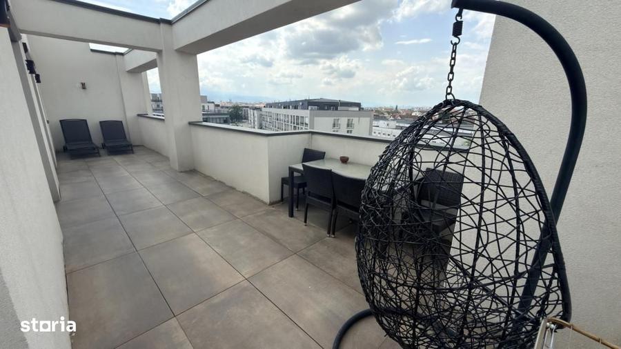 Apartament cu 3 camere decomandat în Lazaret