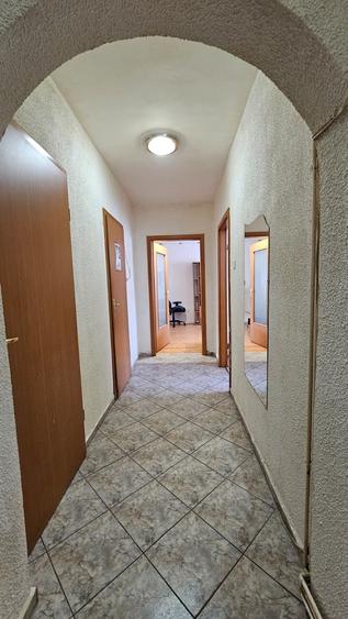 Apartament cu 2 camere decomandat în Centrul Civic