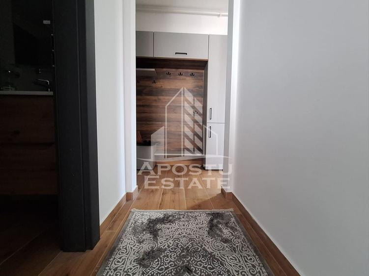 Apartament cu 2 camere decomandat, mobilat în Central