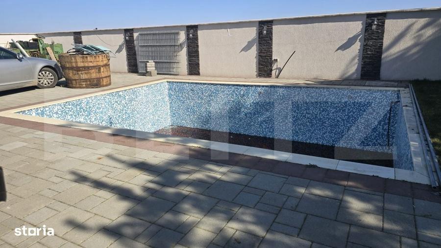 Casă cu 4 camere în Berindan