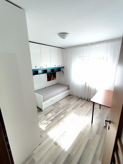 Apartament cu 2 camere decomandat în Grigorescu