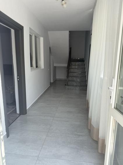 Casă cu 4 camere în Chitila
