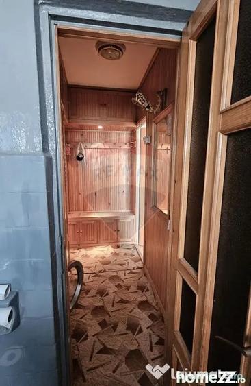 Apartament cu 4 camere decomandat în Mărăței