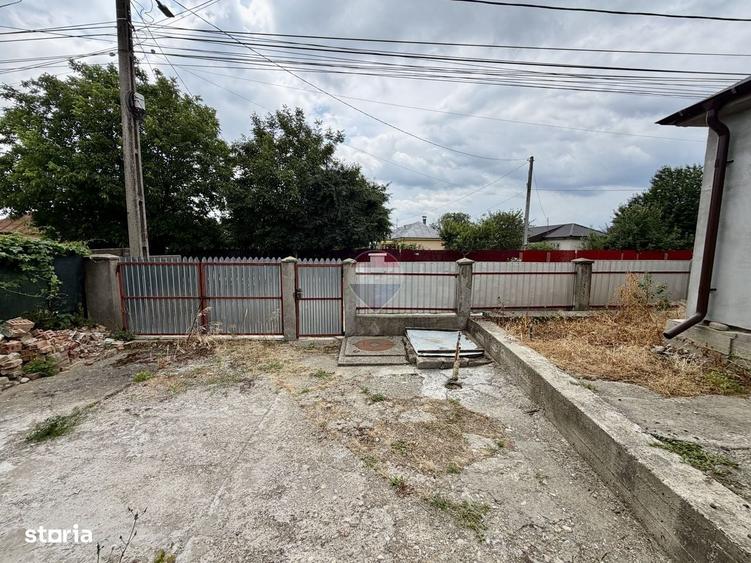 Casă cu 3 camere în Câmpineanca