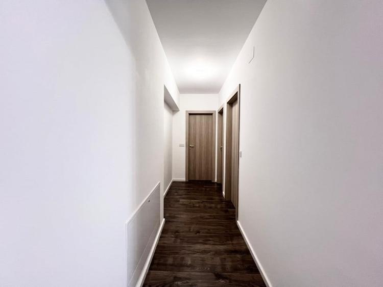 NOU / DEOSEBIT / SPATII GENEROASE /PARCARE - 16