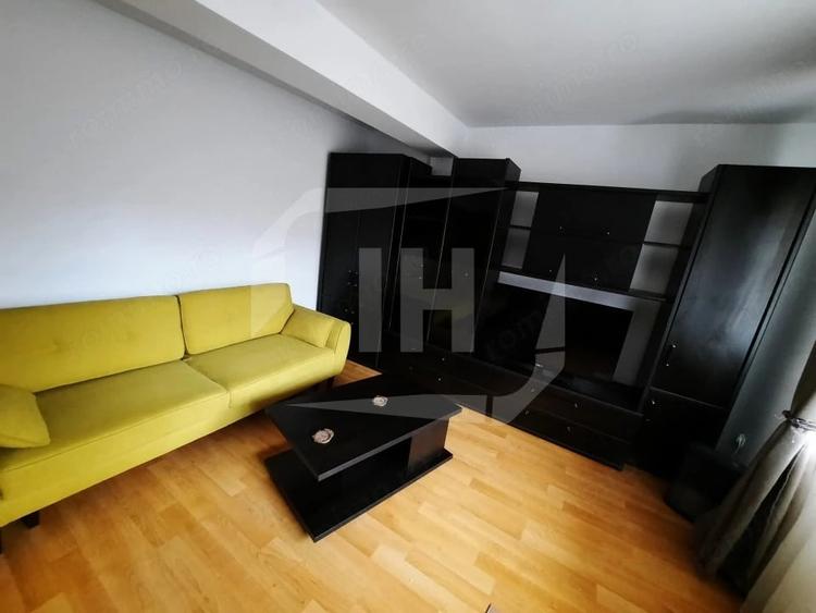 Apartament cu 2 camere decomandat în Andrei Mureșanu