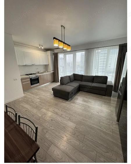 Apartament cu 3 camere decomandat, mobilat în Mihai Bravu