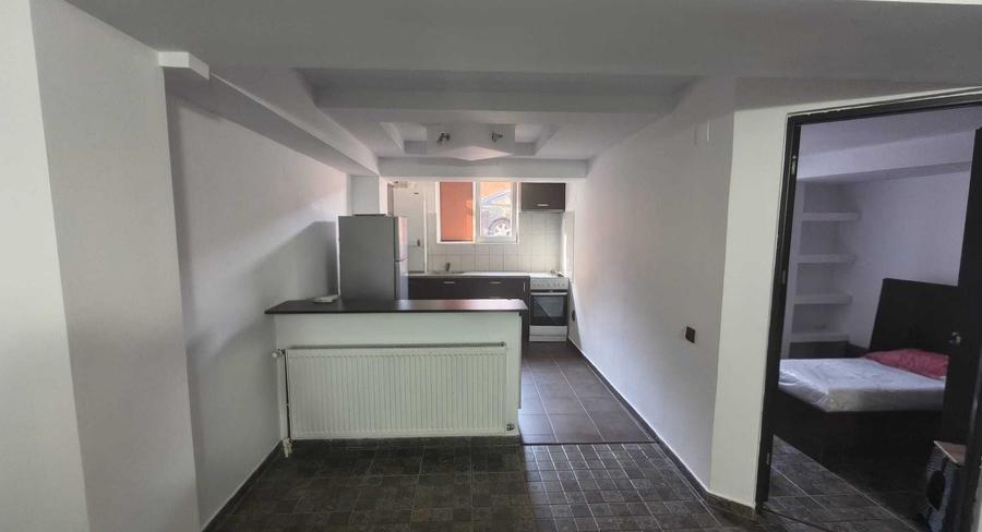 Apartament cu 2 camere semidecomandat în Steaua
