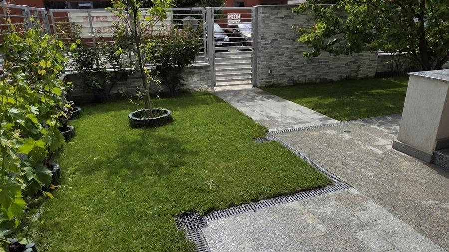 Casă individuală cu 5 camere cu Piscina în Băneasa