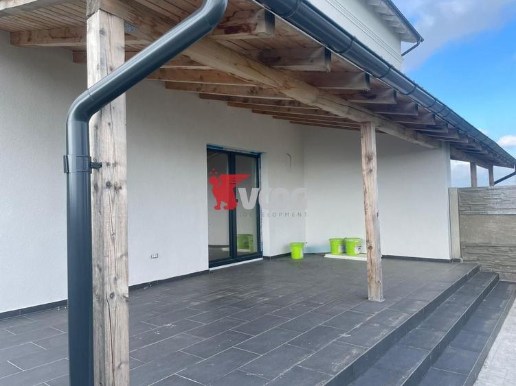 Duplex cu 5 camere cu Canalizare în Săcălaz