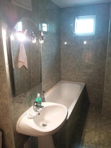 Apartament cu 4 camere decomandat în Steaua