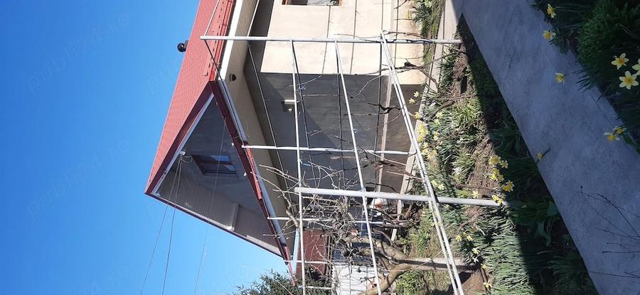 Casă cu 4 camere cu Teren 800 Mp în Central