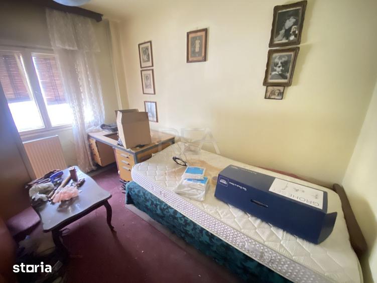Apartament cu 3 camere decomandat în Rahova