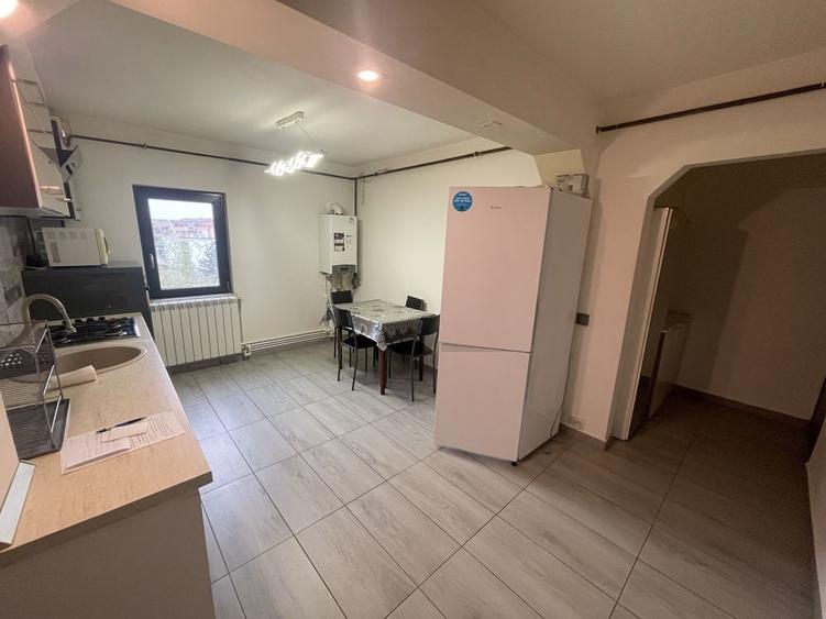 Inchiriez apartament Brazda lui Novac, etaj 3/4cu centrala termica - 2