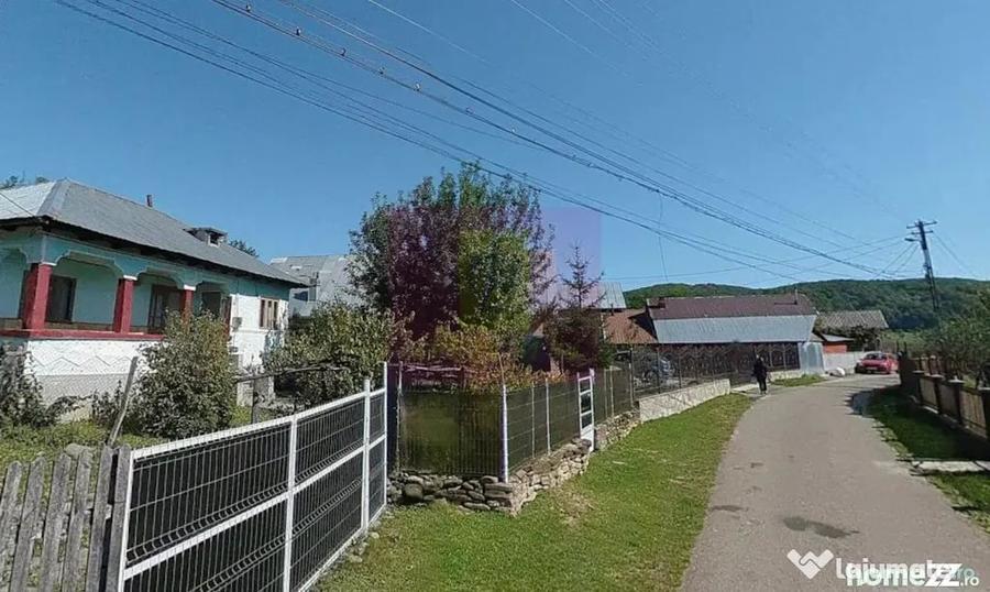 Casă cu 3 camere cu Teren 3410 Mp în Aluniș