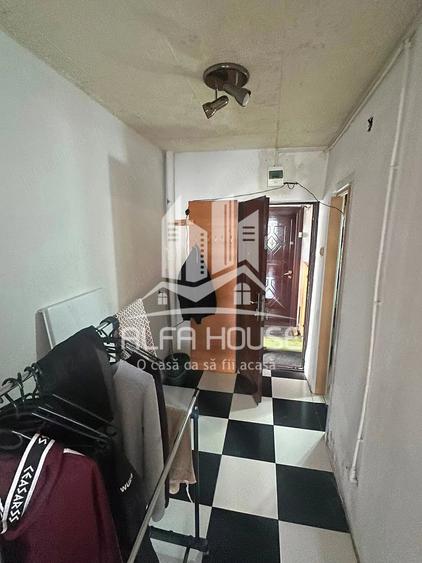 Garsonieră decomandată în Govândari