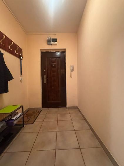 Apartament cu 2 camere semidecomandat, mobilat în Dorobanți