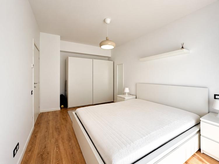 Apartament cu 2 camere semidecomandat în Băneasa