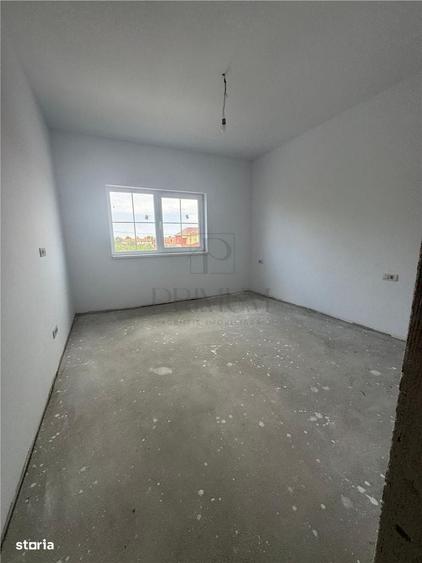 Casa spatioasa 4 Dormitoare Despartita prin Garaj (140 mp uti - 12