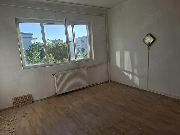 Apartament cu 2 camere decomandat, mobilat în Rovine