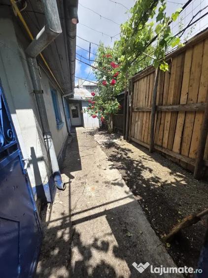 Casă cu 3 camere cu Teren 90 Mp în Barieră