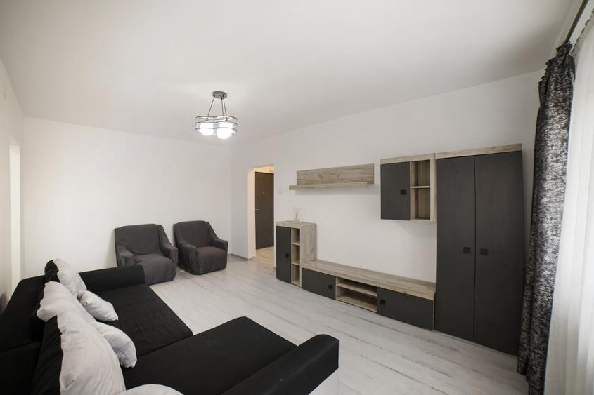 Apartament cu 2 camere semidecomandat în Vatra Luminoasă