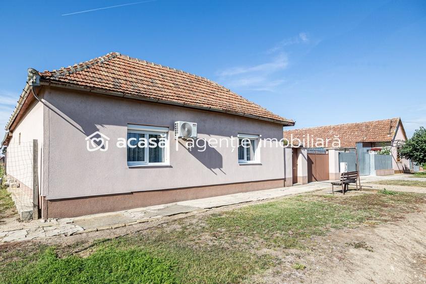 Casă individuală cu 4 camere cu Canalizare în Turnu