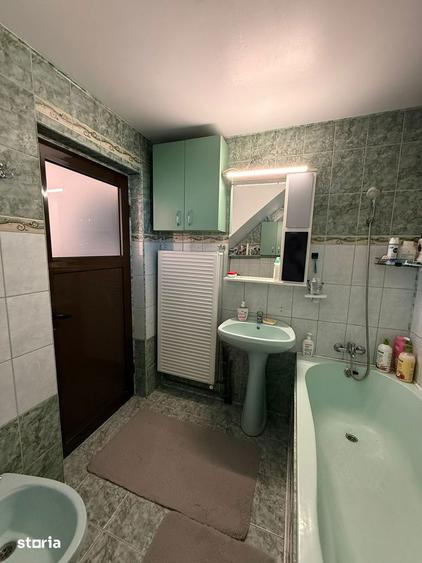 Casă cu 4 camere cu Teren 140.7 Mp în Păulești