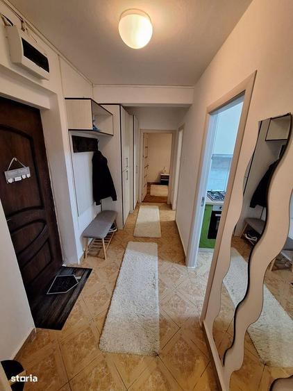 Apartament cu 2 camere decomandat în Calea București