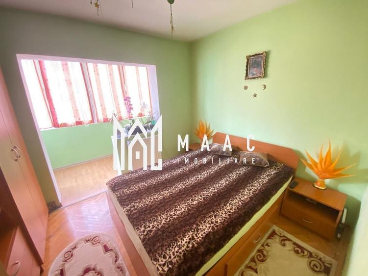Apartament cu 3 camere decomandat, mobilat în Vasile Aaron