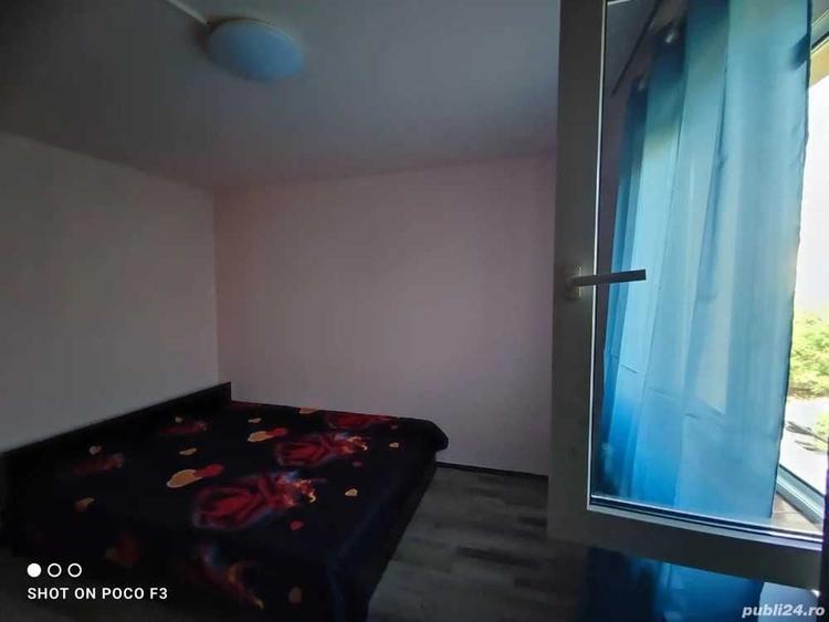 Apartament cu 2 camere semidecomandat în Buziașului