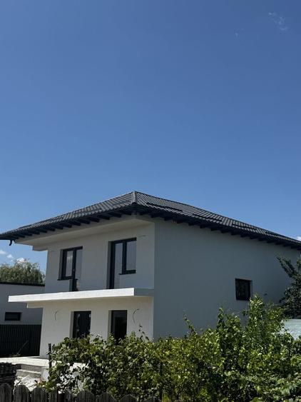 Casă cu 3 camere în Central