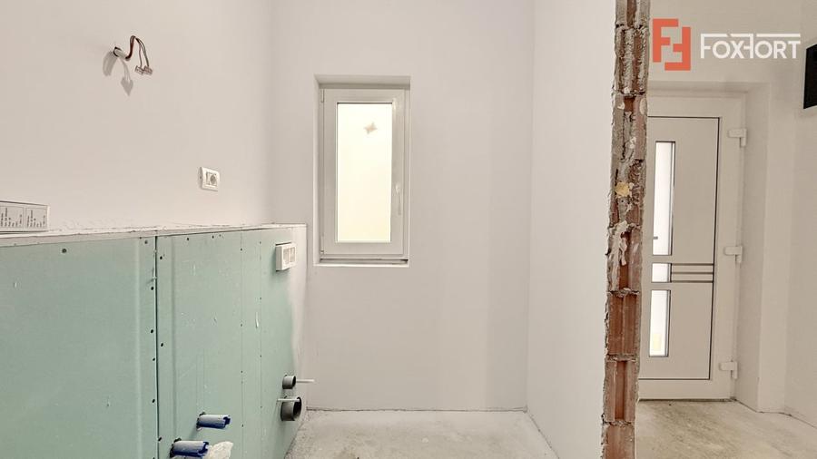 Duplex cu 4 camere cu Canalizare în Moșnița Veche