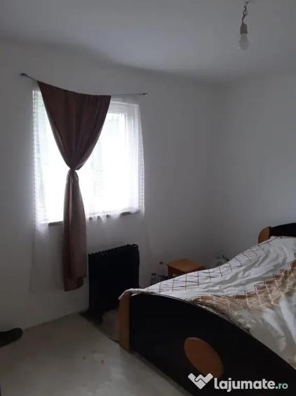 Casă cu 3 camere în Central