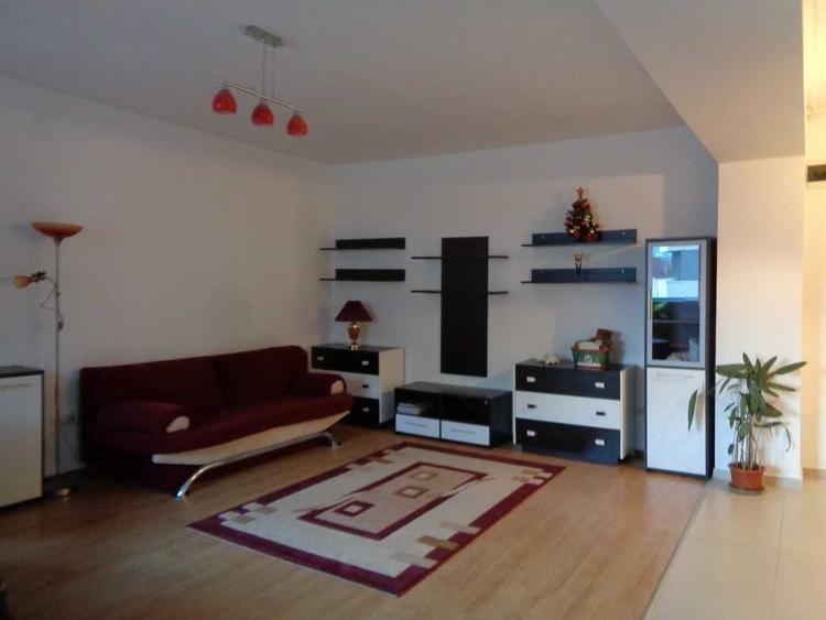 Apartament cu 2 camere semidecomandat în Răcădău
