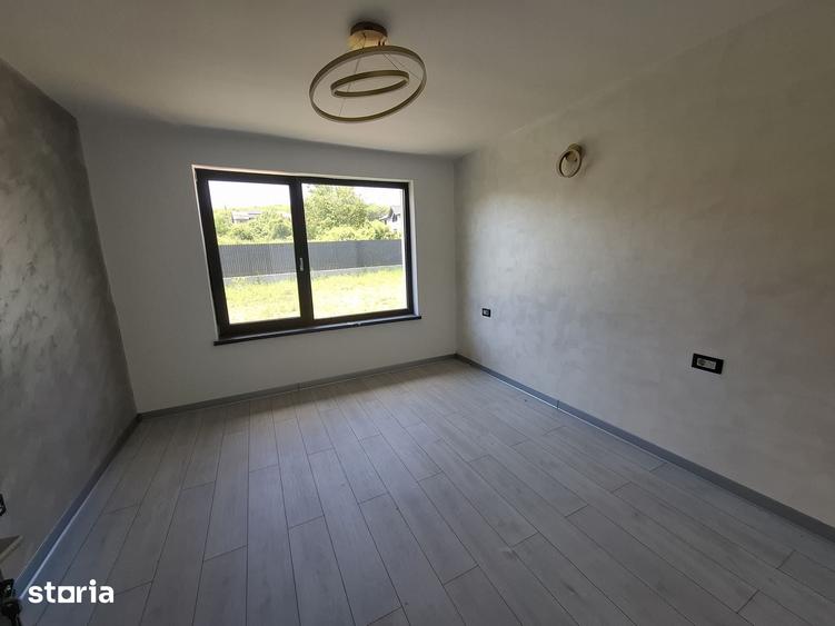 Casa de vanzare, 5 camere, gata de utilizare Hemeius - 2