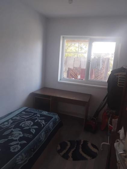 Casă cu 3 camere în Central