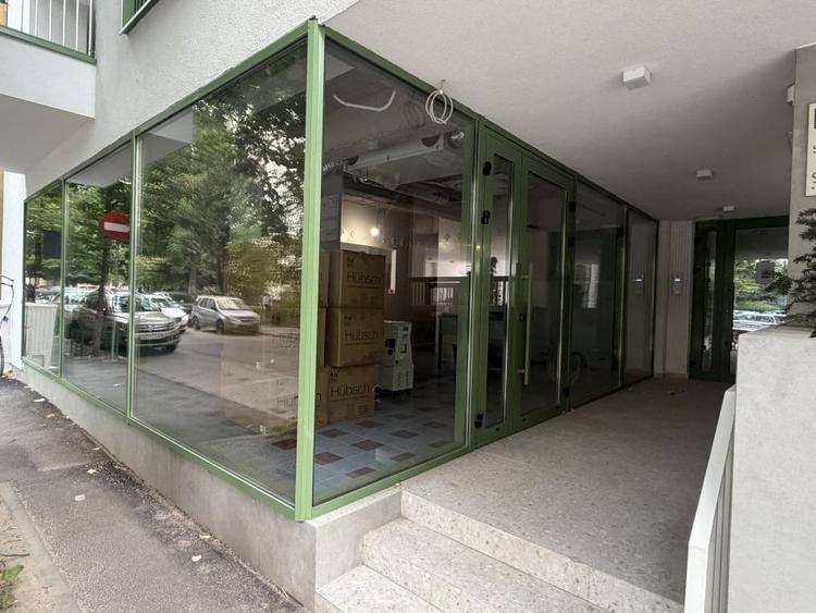Spațiu comercial, de 65 mp, în Ștefan cel Mare