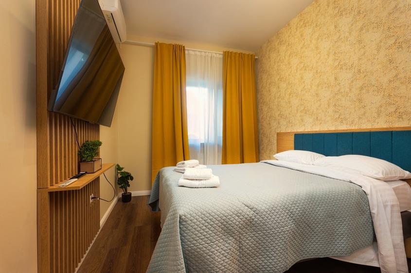 Apartament cu 2 camere decomandat, mobilat în Romană