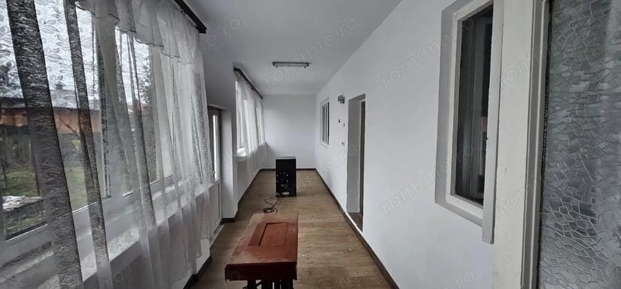 Casă cu Teren 553 Mp în Central
