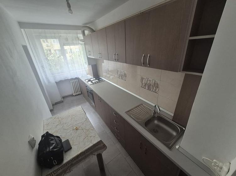 Apartament 2 camere zona Podu Ros - 3