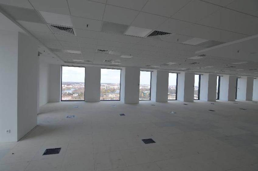 Birou, de 728 mp, în P-ta Presei Libere