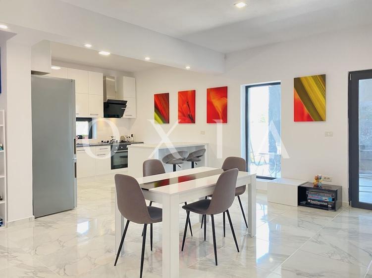 Duplex cu 4 camere cu Canalizare în Dumbrăvița